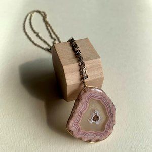 Pink Lace Agate and Gold Necklace